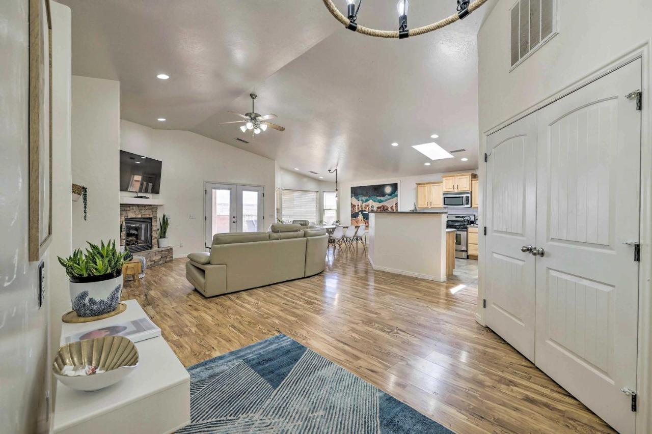 Villa Modern Page Retreat With View, 9 Mi To Wahweap Beach Exterior foto